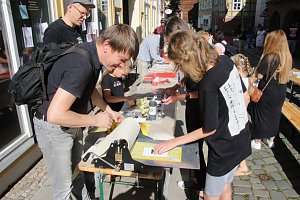 Kinderrechte-Fest in der Flohburg und Essen der Kulturen in der Kurzen Meile in Nordhausen