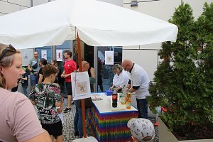 Kinderrechte-Fest in der Flohburg und Essen der Kulturen in der Kurzen Meile in Nordhausen