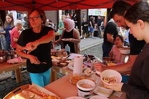 Kinderrechte-Fest in der Flohburg und Essen der Kulturen in der Kurzen Meile in Nordhausen