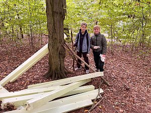 Zwei Klassen der Regelschule K&auml;the Kollwitz halfen beim aufr&auml;umen zum World Clean Up Day