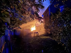 Wohnhaus in Flammen