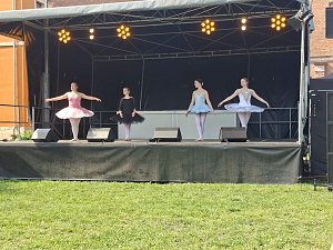 Eleven des Tanzstudios Radeva