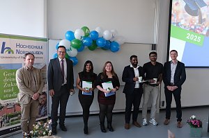 Ein besonderer Moment: Gemeinsam mit Familien, Freundinnen und Freunden feierten die Absolventen der Hochschule Nordhausen ihren erfolgreichen Studienabschluss