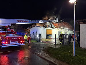 Geb&auml;udebrand in Obermehler