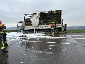 Brennender Lkw auf der A38