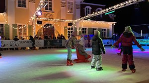 Eisbahn mit super Party in Bad Langensalza er&ouml;ffnet