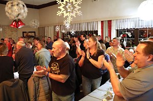 Großer Applaus der Urbacher im Saal