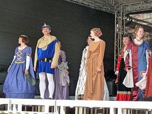 Getanzte Modenschau