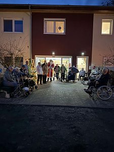 Der Nikolauskorso auf dem Weg durch Werther