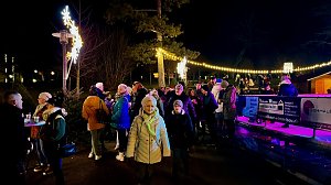 "BaLaTon" im weihnachtlichem Ambiente  im Schl&ouml;sschenpark in Bad Langensalza