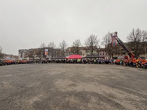 &Uuml;bergabe des Friedenslichts aus Bethlehem an die Kreisjugendfeuerwehren.