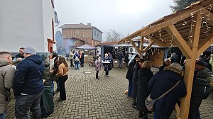 Offene H&ouml;fe in Neustadt laden bis zum Abend ein