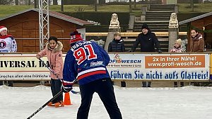 Kinder trainieren mit Ice Rebells im Schl&ouml;sschenpark