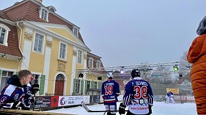 Kinder trainieren mit Ice Rebells im Schl&ouml;sschenpark