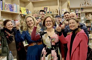 Prost auf 1 Jahr "Buchgeschwister" 