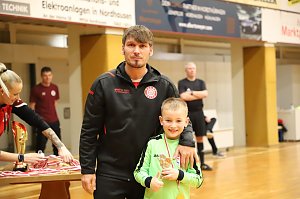 Ein Hallenturnier der Fu&szlig;baller der FSG 99 Salza