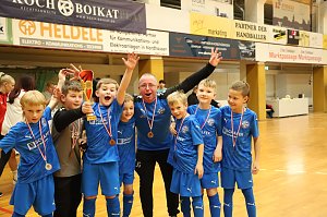 Ein Hallenturnier der Fu&szlig;baller der FSG 99 Salza