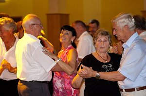 Tanz-Tee im Jugendclubuhaus