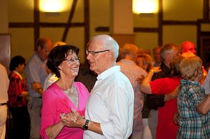Tanz-Tee im Jugendclubuhaus