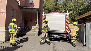 Feuerwehrleute der freiwilligen Feuerwehr Herreden bei einem &Uuml;bungseinsatz