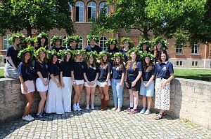 Eichenkranzes mit 69 Abiturienten