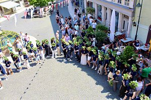 Eichenkranzes mit 69 Abiturienten