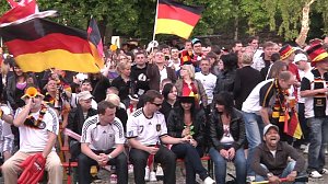 Fu&szlig;ballgucken auf dem Berg