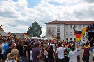 Public Viewing auf den Petersberg