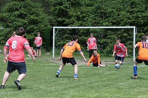 Ein Dorf spielt Fu&szlig;ball