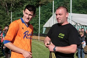 Ein Dorf spielt Fu&szlig;ball