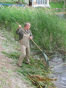 Arbeitseinsatz im Schwimmbad