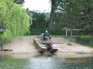 Arbeitseinsatz im Schwimmbad