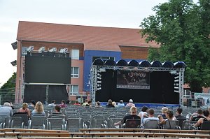 Public Viewing auf den Petersberg