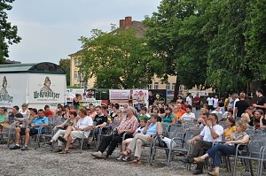 Public Viewing auf den Petersberg