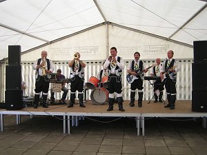Dorffest gefeiert