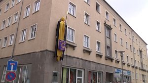 Enth&uuml;llung