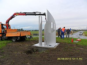 Pylone aufgesetzt
