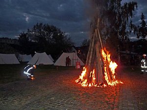 Feuerschau zum Bauernmarkt