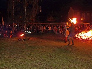 Feuerschau zum Bauernmarkt