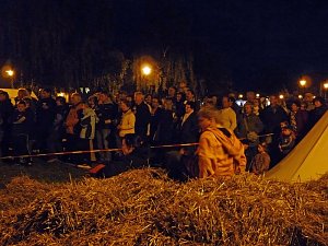 Feuerschau zum Bauernmarkt