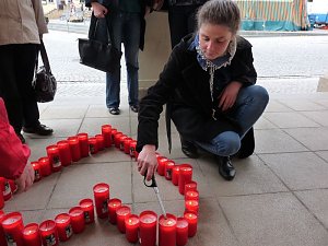 Kerzen entz&uuml;ndet