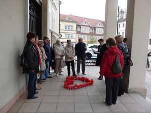 Kerzen entz&uuml;ndet