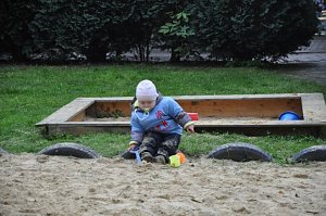 "Vielfalt tut gut" - Stra&szlig;enfest beim Falken