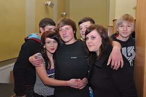 Coole Junge Party im Klubhaus
