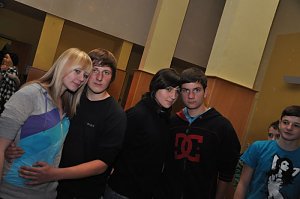Coole Junge Party im Klubhaus