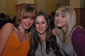 Coole Junge Party im Klubhaus