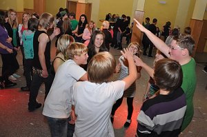 Coole Junge Party im Klubhaus