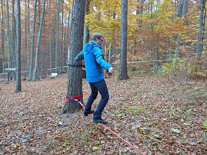 Slackline &uuml;bergeben