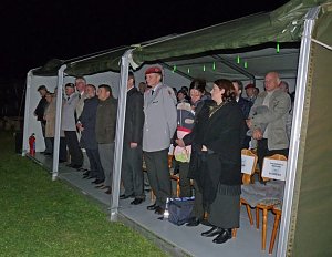 Gel&ouml;bnis im feierlichen Rahmen