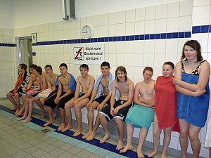 24 Stunden Schwimmen begonnen